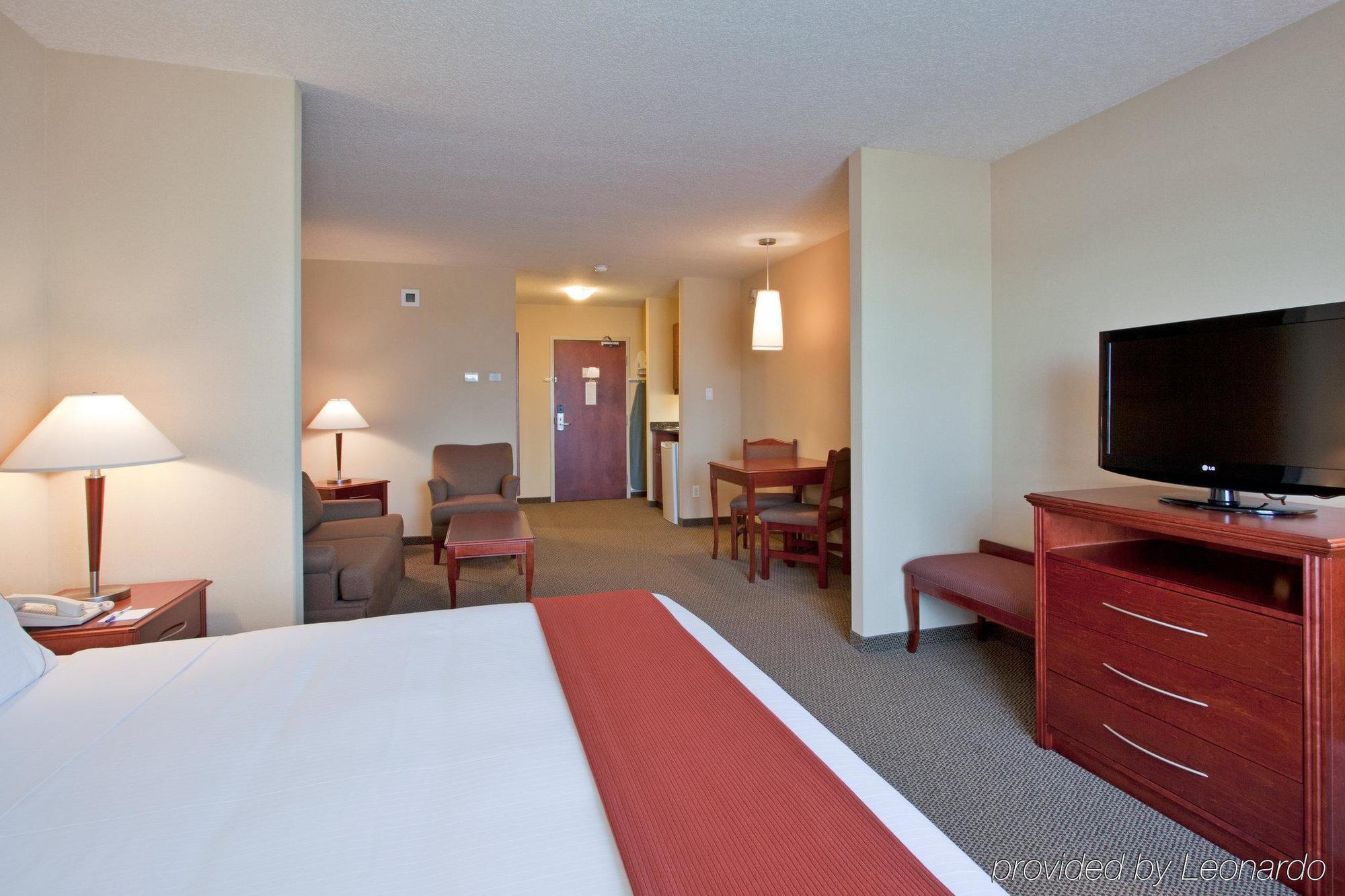 Holiday Inn Express Hotel & Suites Sherwood Park-Edmonton Area By Ihg Dış mekan fotoğraf